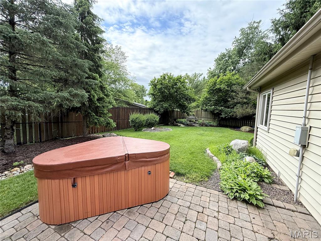 8 Sweet Meadows Lane Property Photo 16