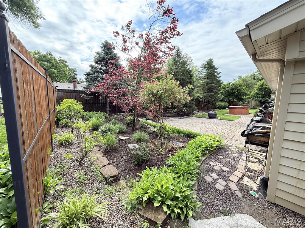 8 Sweet Meadows Lane Property Photo 17