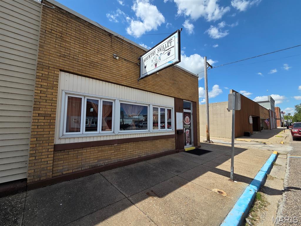 305 Lewis Street Property Photo 13