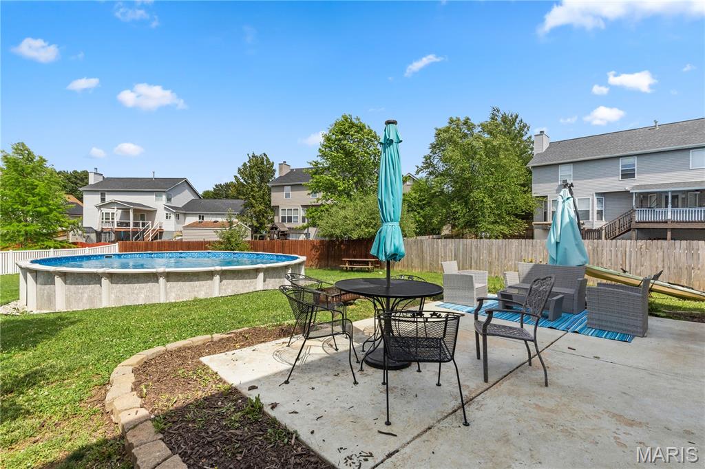 602 Autumn Creek Drive Property Photo 8
