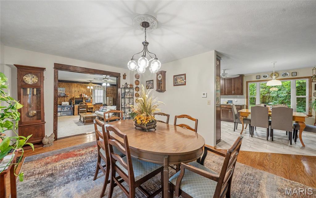 21482 Teardrop Road Property Photo 14