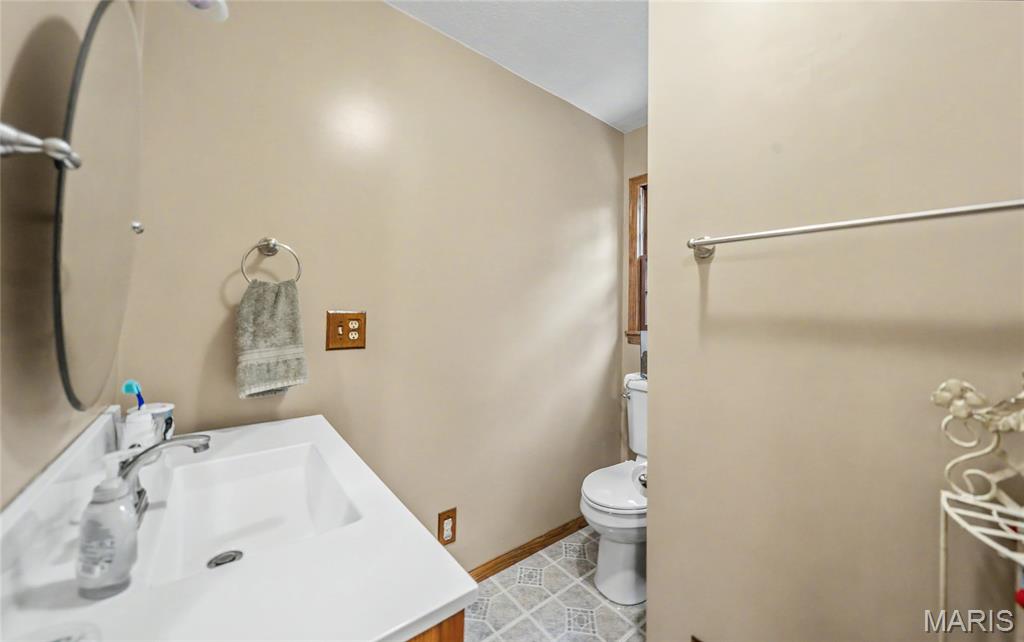 21482 Teardrop Road Property Photo 17