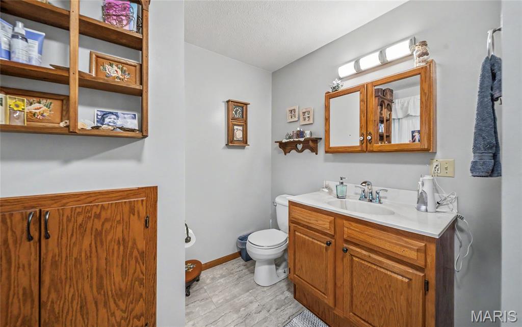 21482 Teardrop Road Property Photo 34
