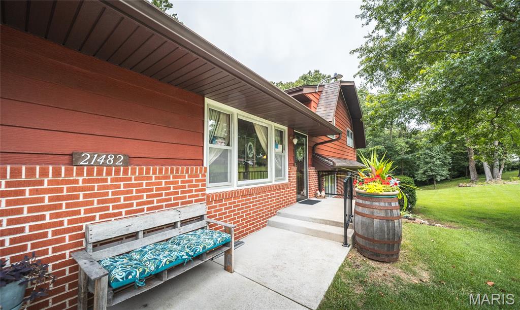 21482 Teardrop Road Property Photo 53