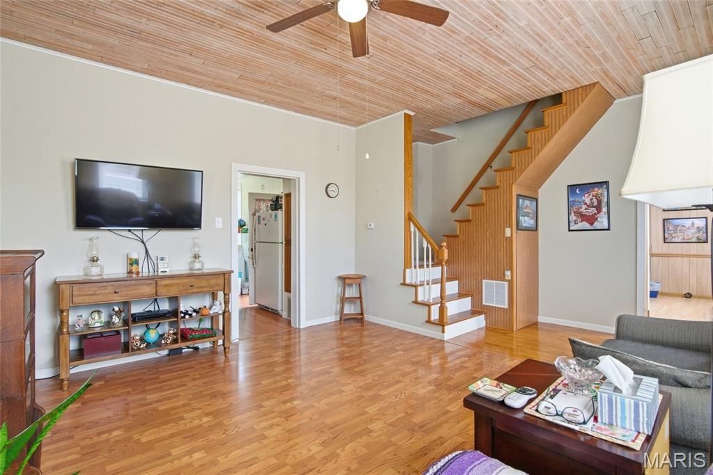 403 S Johnson Street Property Photo 5