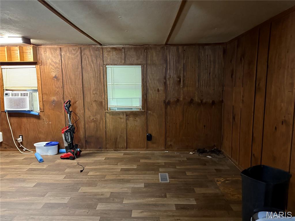 727 Eastwood Street Property Photo 6