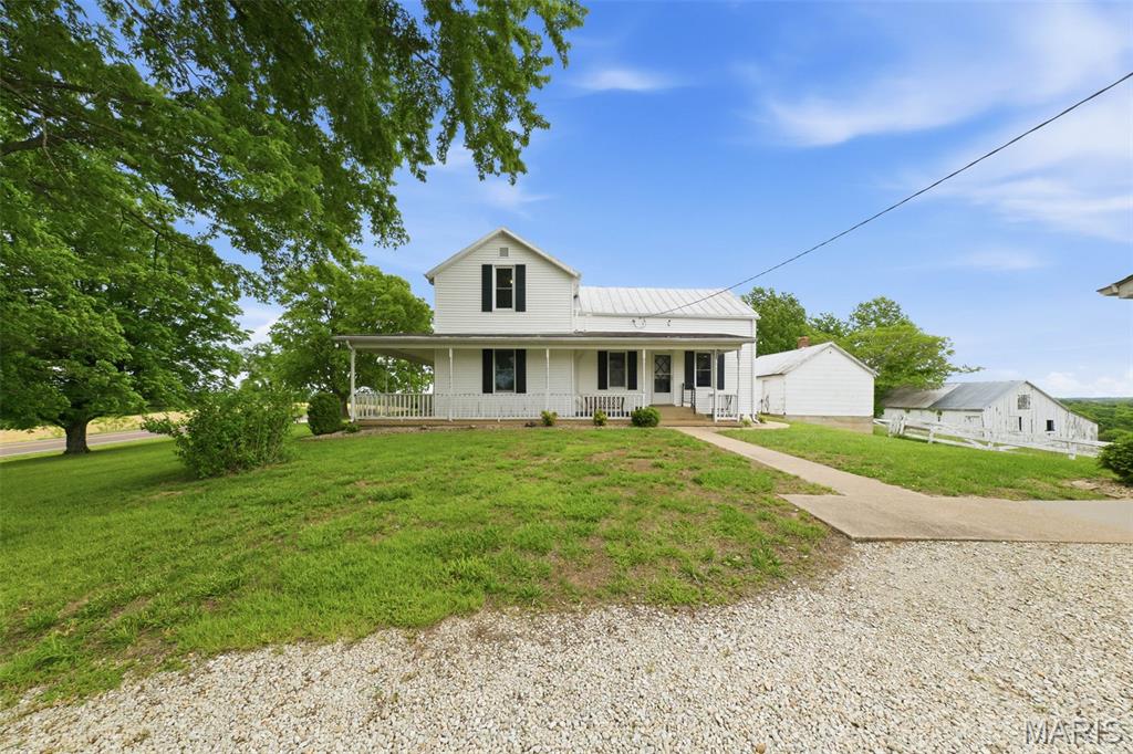 9094 Highway 100 Property Photo 3