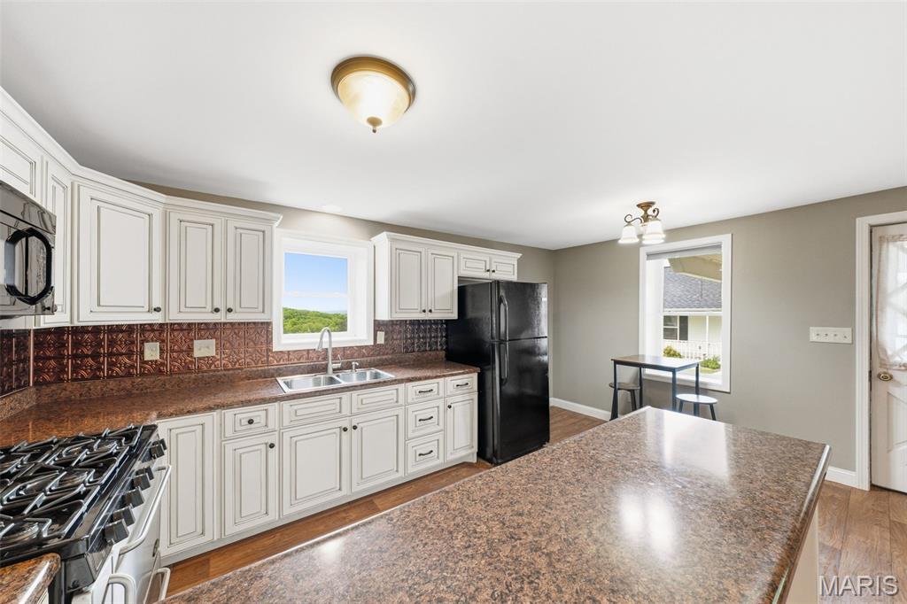 9094 Highway 100 Property Photo 66