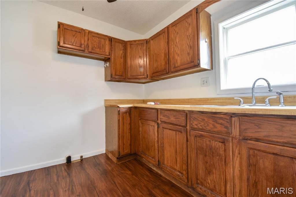 1007 Sumner Street Property Photo 6