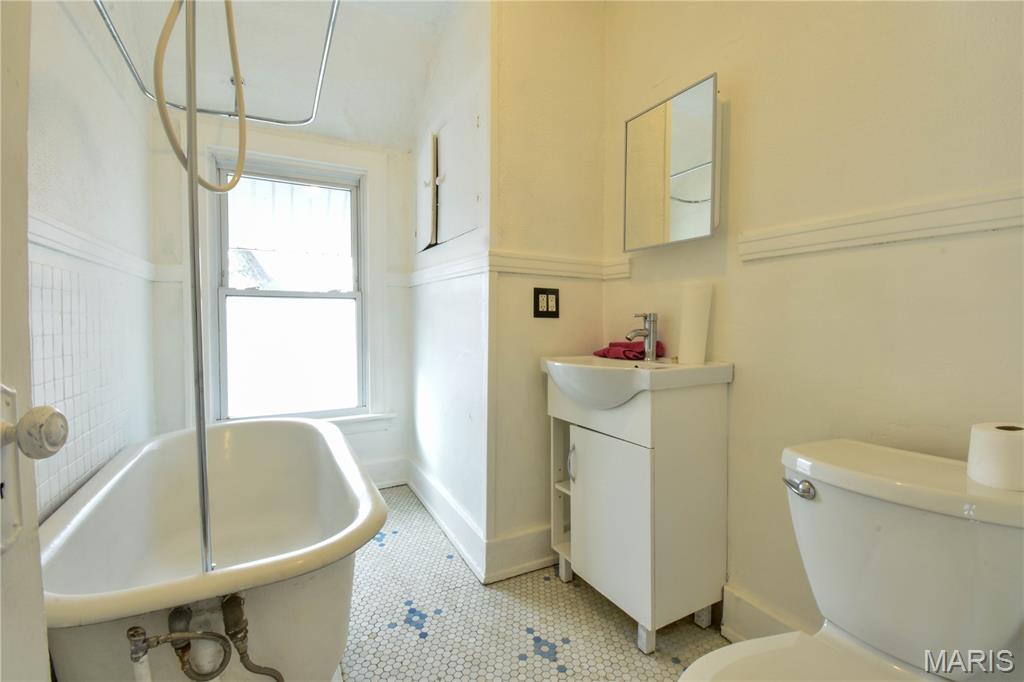 1007 Sumner Street Property Photo 12