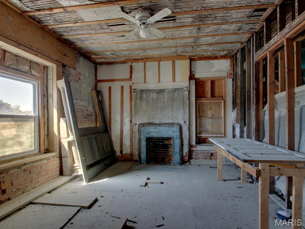 504 Broadway Street Property Photo 24