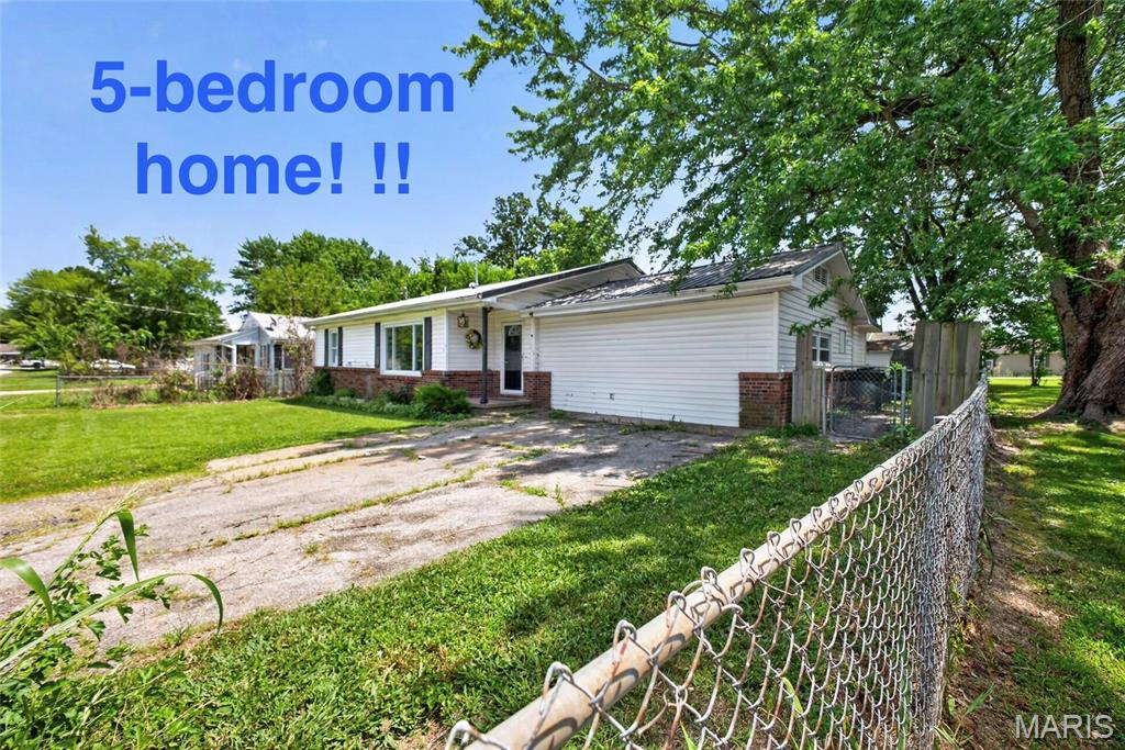 707 Mcclain Street Property Photo 1
