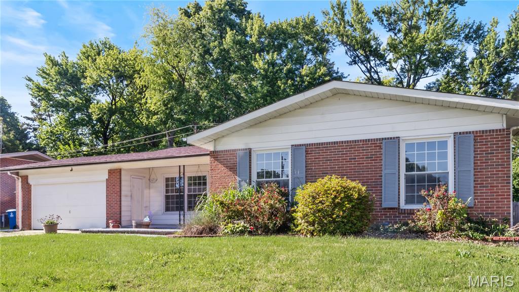1805 Shardell Drive Property Photo 1