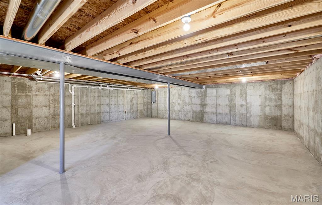 28725 Woodland Heights Drive Property Photo 57