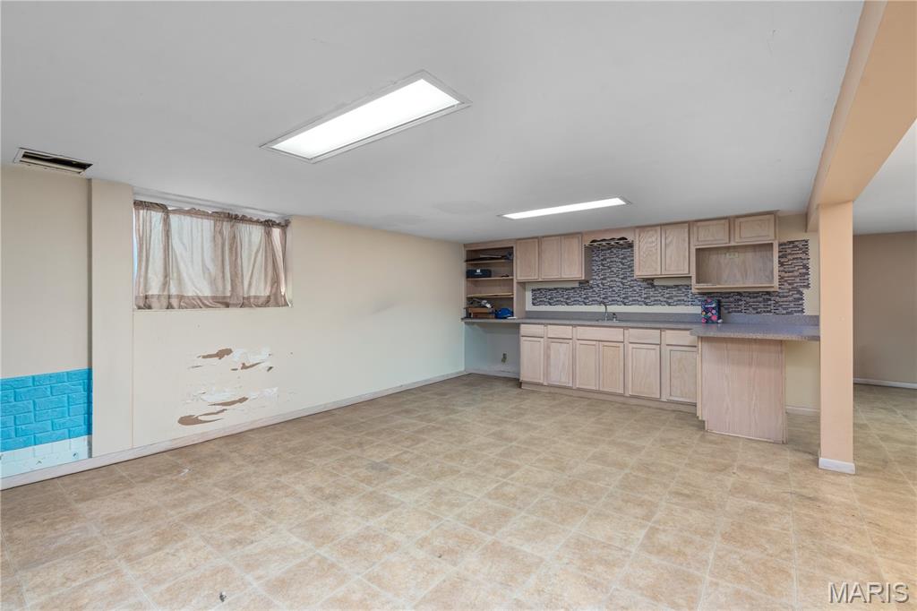 701 Garlyn Court Property Photo 18