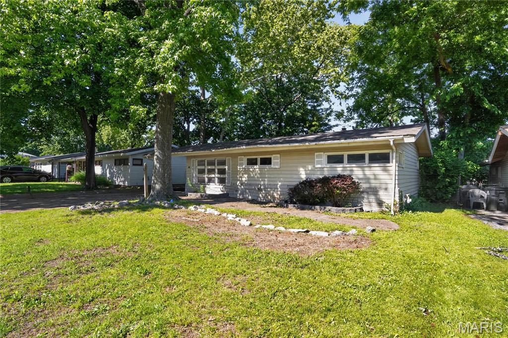 16 Brightwell Court Property Photo 1