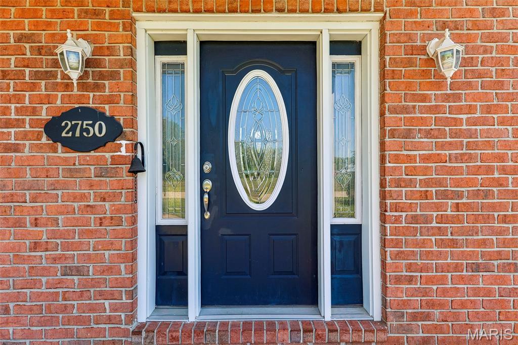 2750 Governors Drive Property Photo 4