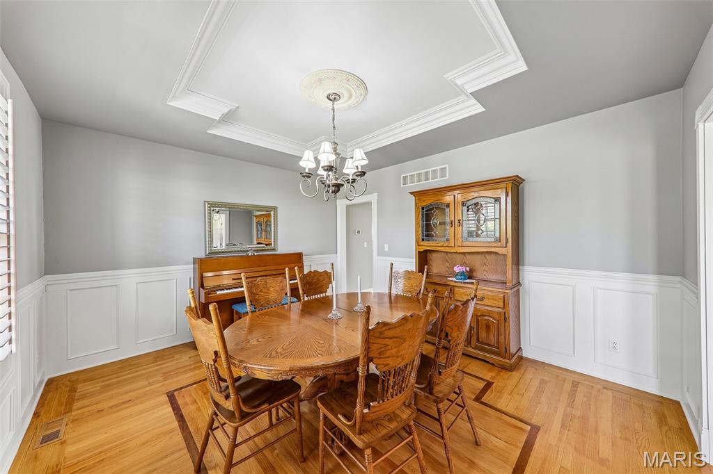 2750 Governors Drive Property Photo 12