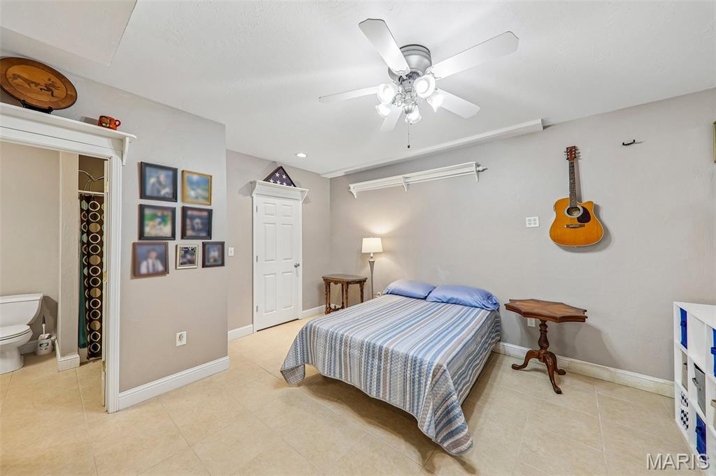 2750 Governors Drive Property Photo 28