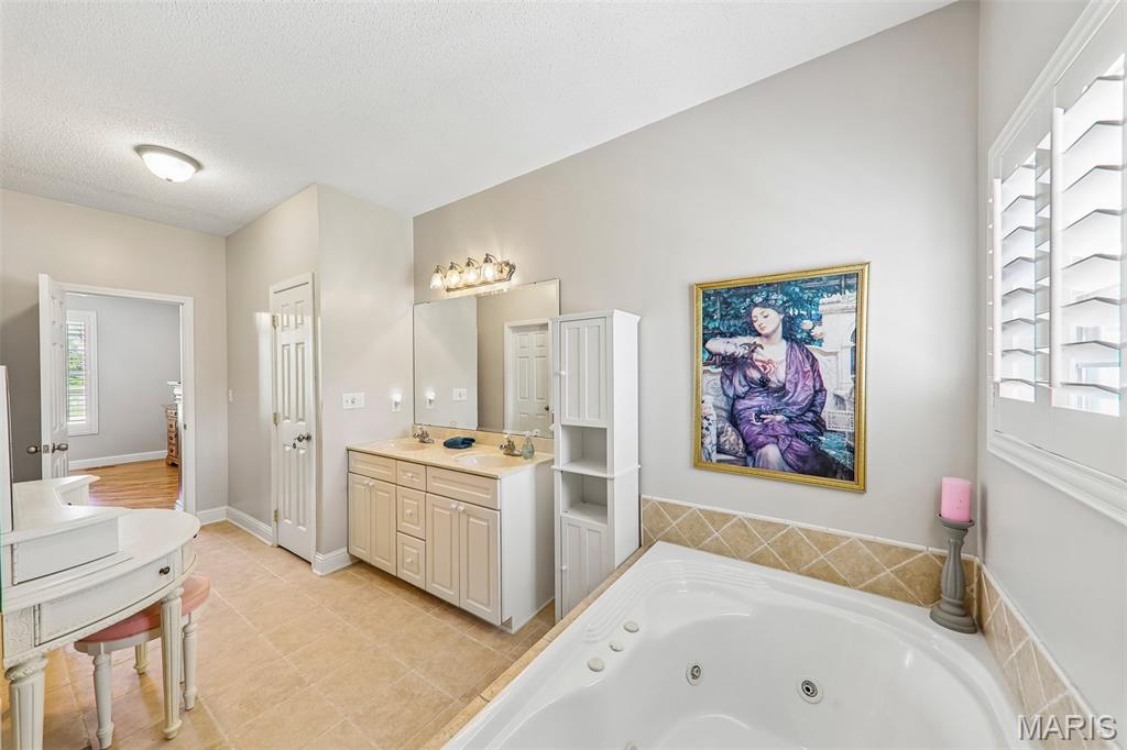 2750 Governors Drive Property Photo 35