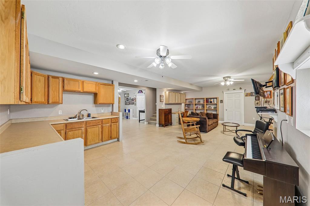 2750 Governors Drive Property Photo 39