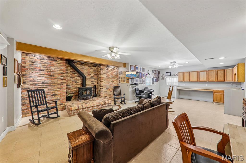 2750 Governors Drive Property Photo 41