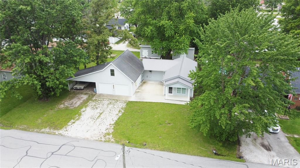311 S Wentz Street Property Photo 3
