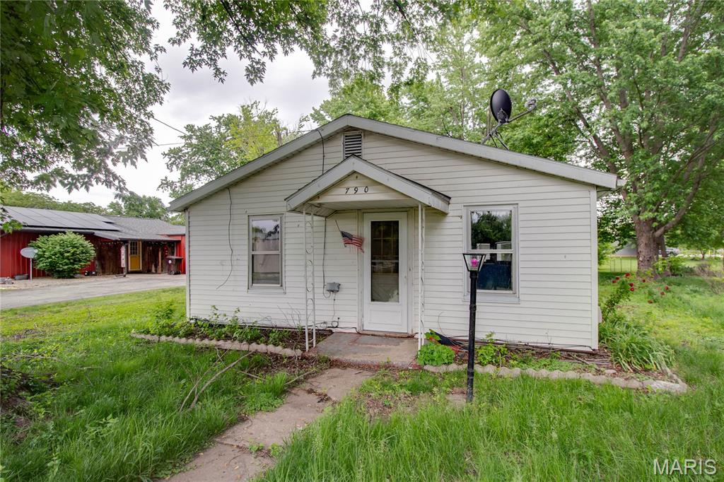 790 Olive Street Property Photo 2