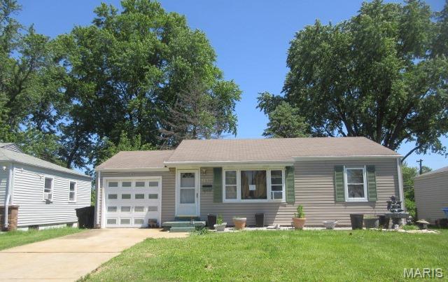 843 Loekes Drive Property Photo 1