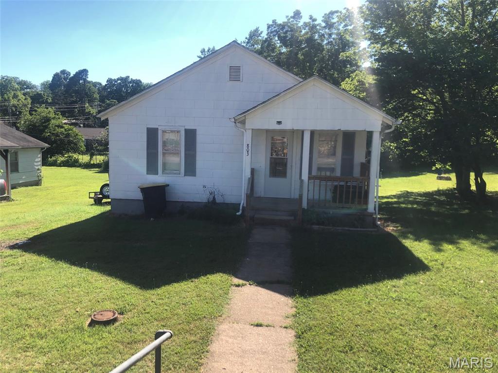 803 Elm St. Property Photo 1