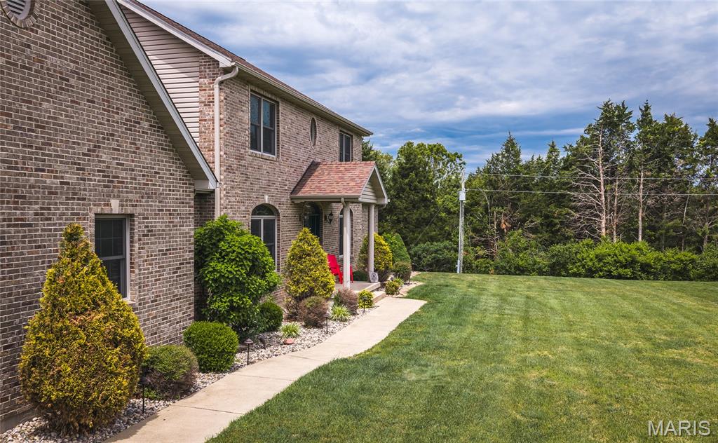 446 Cedar Breeze Drive Property Photo 4
