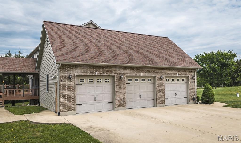 446 Cedar Breeze Drive Property Photo 16