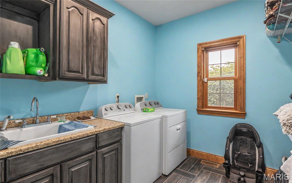 446 Cedar Breeze Drive Property Photo 36