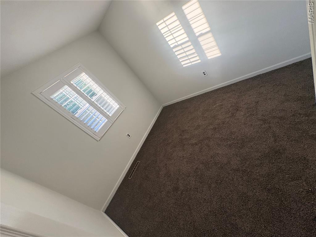 104 Pyramid Drive Property Photo 9