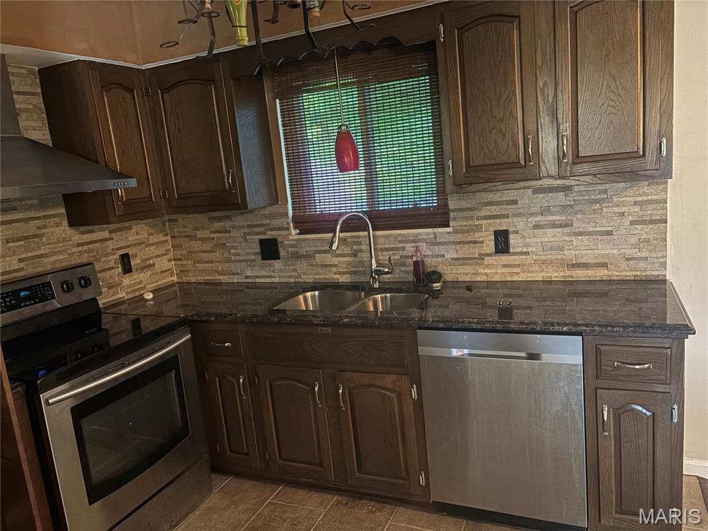 104 Pyramid Drive Property Photo 10