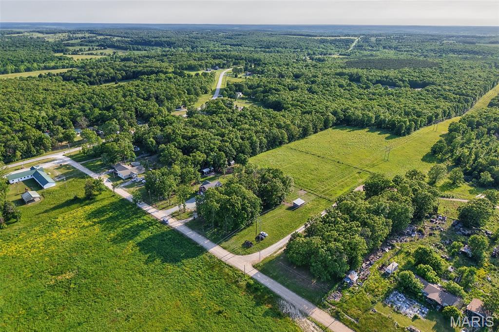 12807 School Drive Property Photo 10