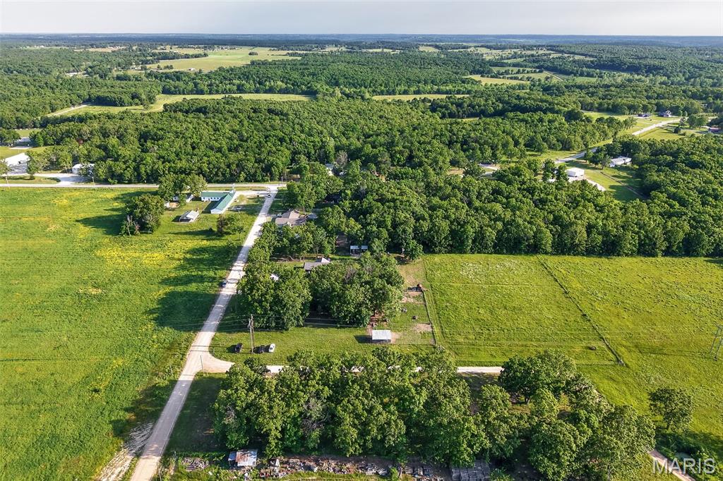 12807 School Drive Property Photo 11