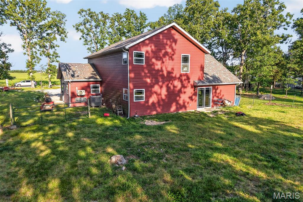 12807 School Drive Property Photo 15
