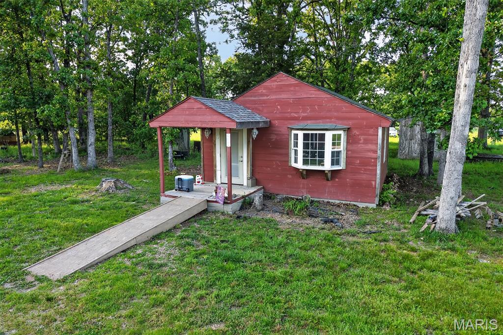 12807 School Drive Property Photo 16