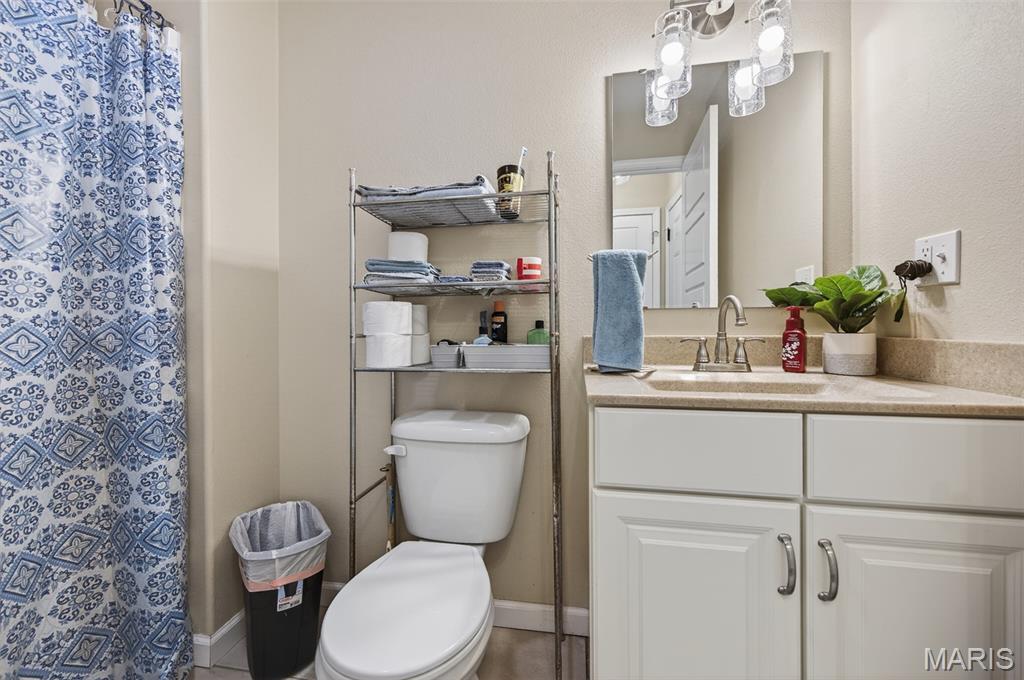 12807 School Drive Property Photo 31