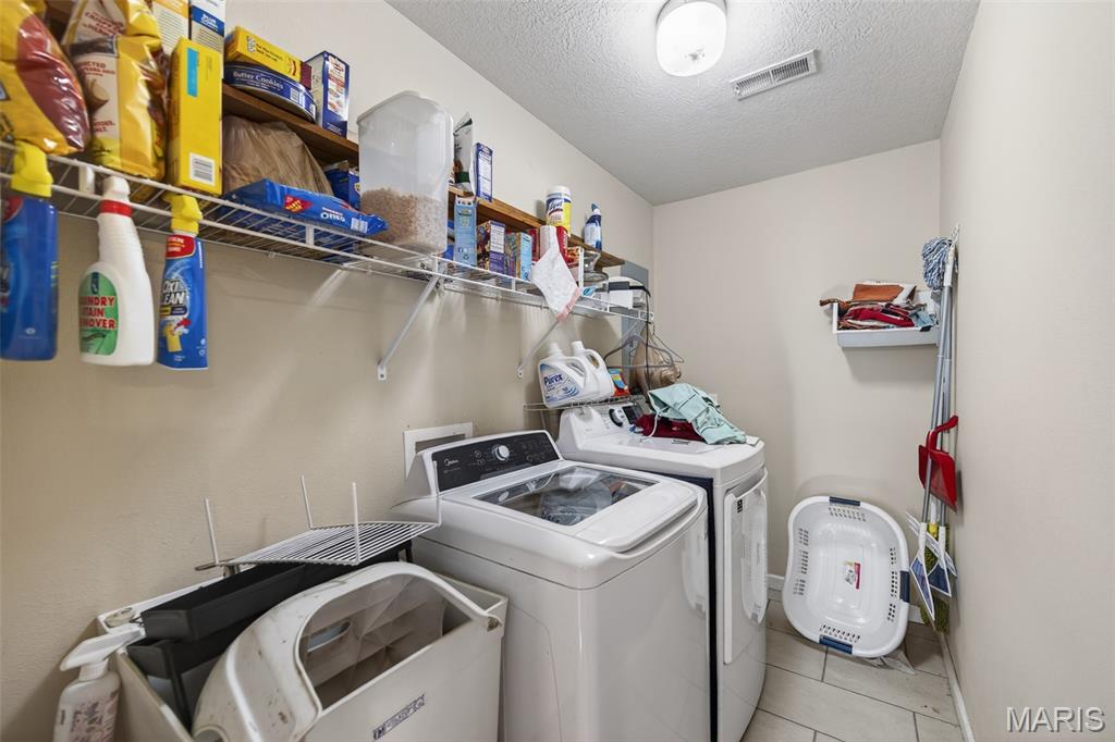 12807 School Drive Property Photo 32