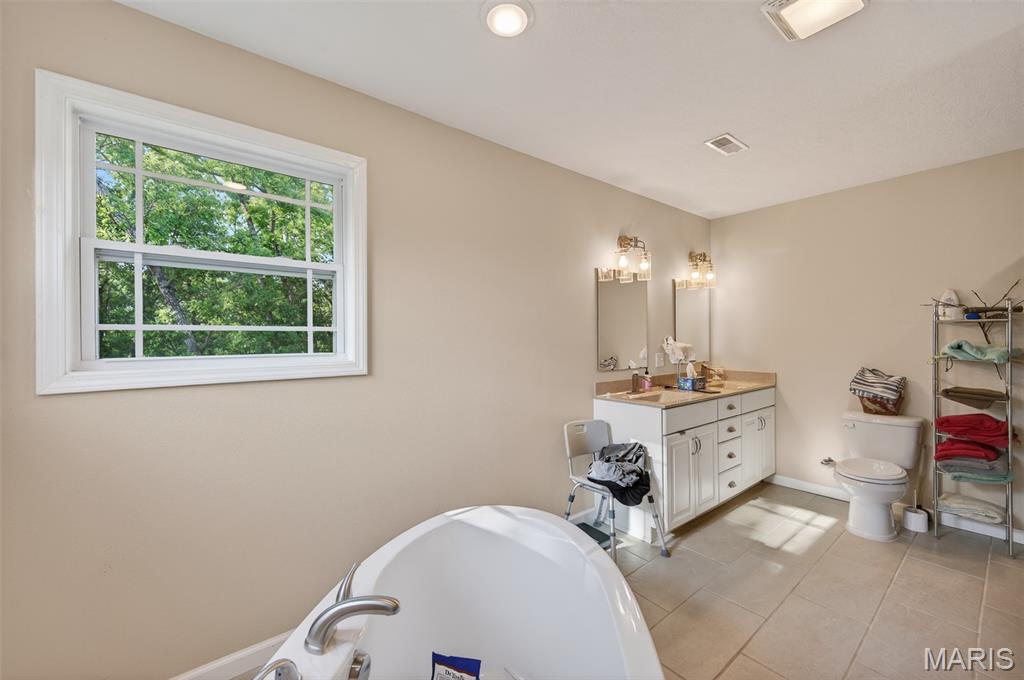 12807 School Drive Property Photo 35