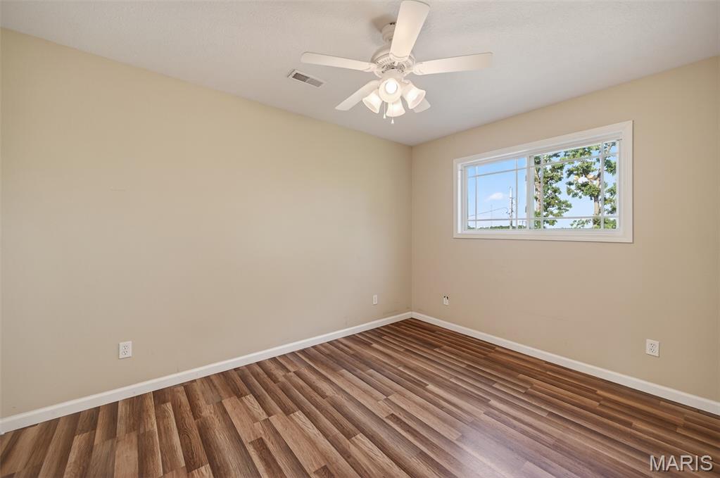 12807 School Drive Property Photo 41