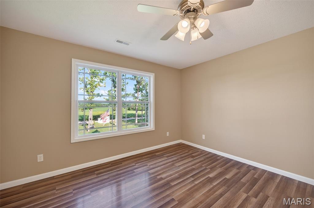 12807 School Drive Property Photo 43