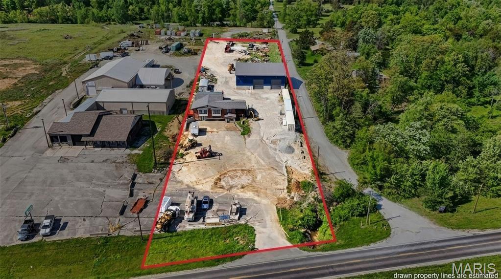 17721 N Service Road Property Photo 3