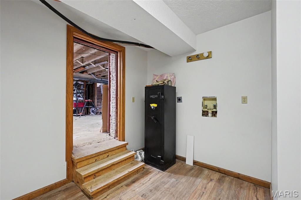 17721 N Service Road Property Photo 20