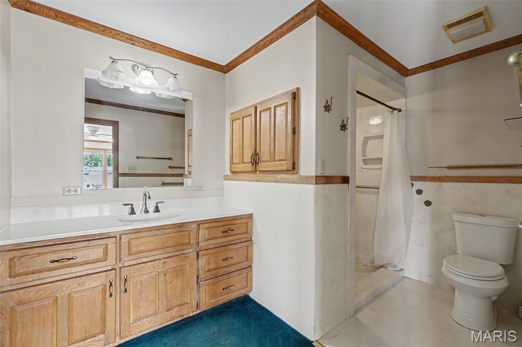 17721 N Service Road Property Photo 30