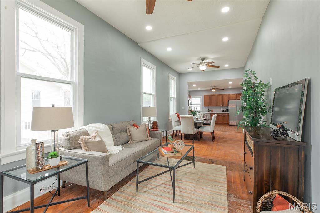 523 Hillsboro Avenue Property Photo 1
