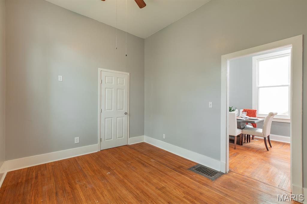523 Hillsboro Avenue Property Photo 28
