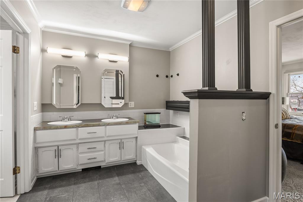 180 Borders Drive Property Photo 16